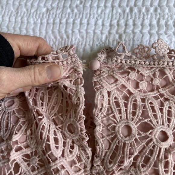Amy Lynn Crochet Lace Blouse Leyla Women L Powder Pink Coquette‎ Cottagecore - Picture 12 of 16